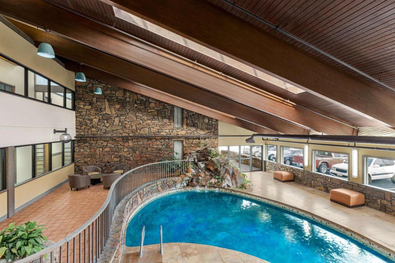 Travelodge By Wyndham Coffeyville Экстерьер фото