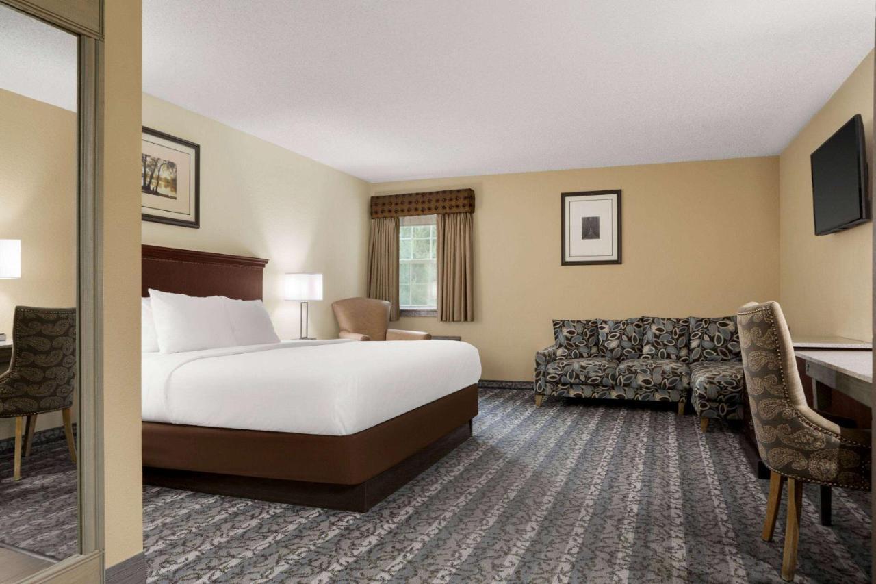 Travelodge By Wyndham Coffeyville Экстерьер фото